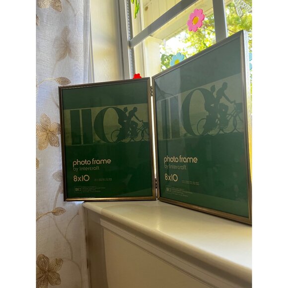 Vintage Hinged Double Picture Frame - Tabletop - Gold Tone Metal w/ Glass - Hold - Picture 2 of 6